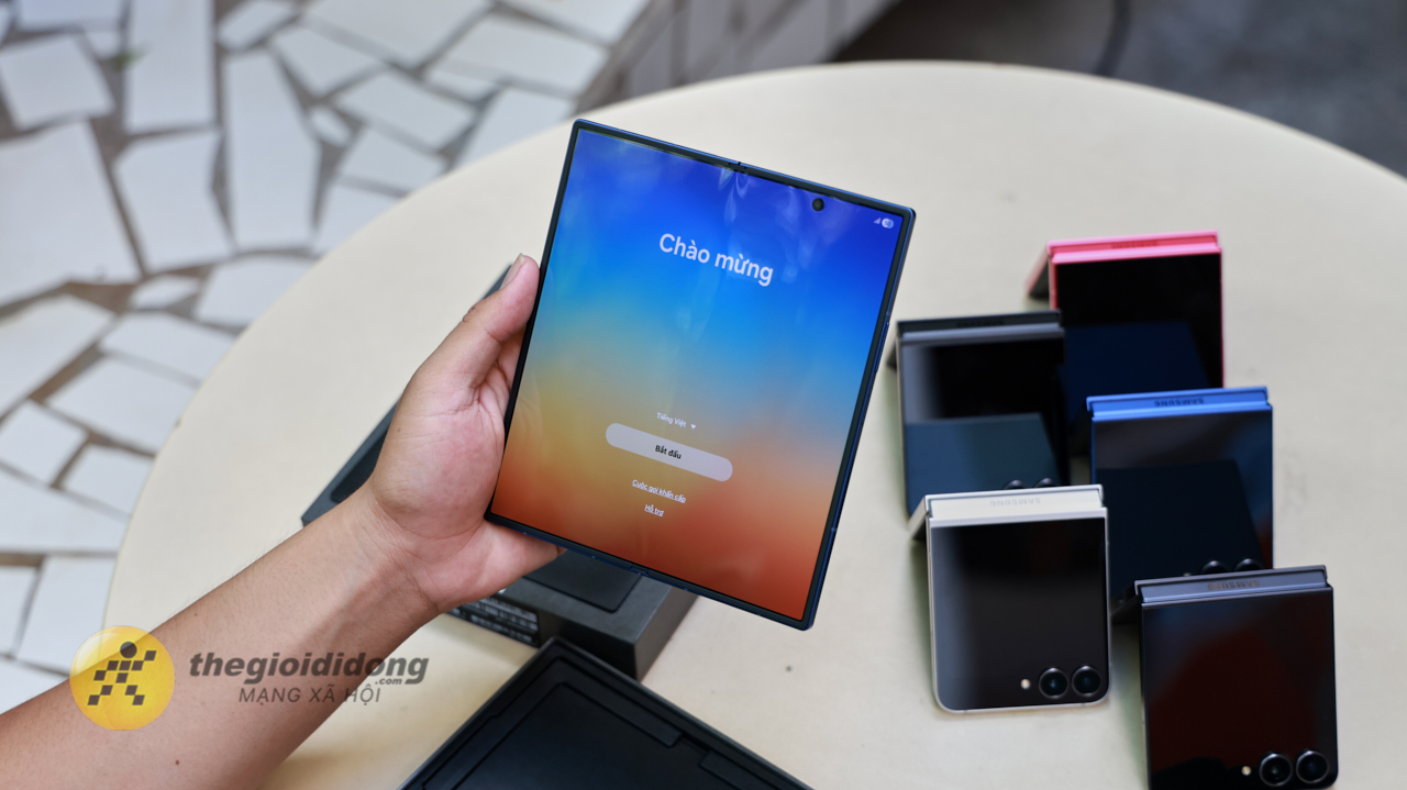 Cùng Mình Mở Hộp Samsung Galaxy Z Fold 7 Tại Việt Nam Cùng Mình Mở Hộp Samsung Galaxy Z Fold 7 Tại Việt Nam
