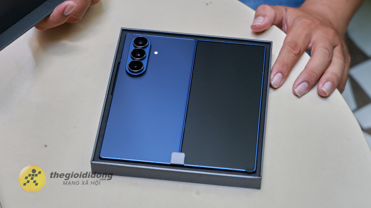 Cùng Mình Mở Hộp Samsung Galaxy Z Fold 7 Tại Việt Nam Cùng Mình Mở Hộp Samsung Galaxy Z Fold 7 Tại Việt Nam