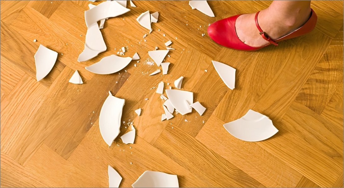 Bạn cần cẩn thận khi đứng bếp hay dọn dẹp nhà cửa vào sáng mùng 1, tránh làm rơi vỡ đồ Bạn cần cẩn thận khi đứng bếp hay dọn dẹp nhà cửa vào sáng mùng 1, tránh làm rơi vỡ đồ