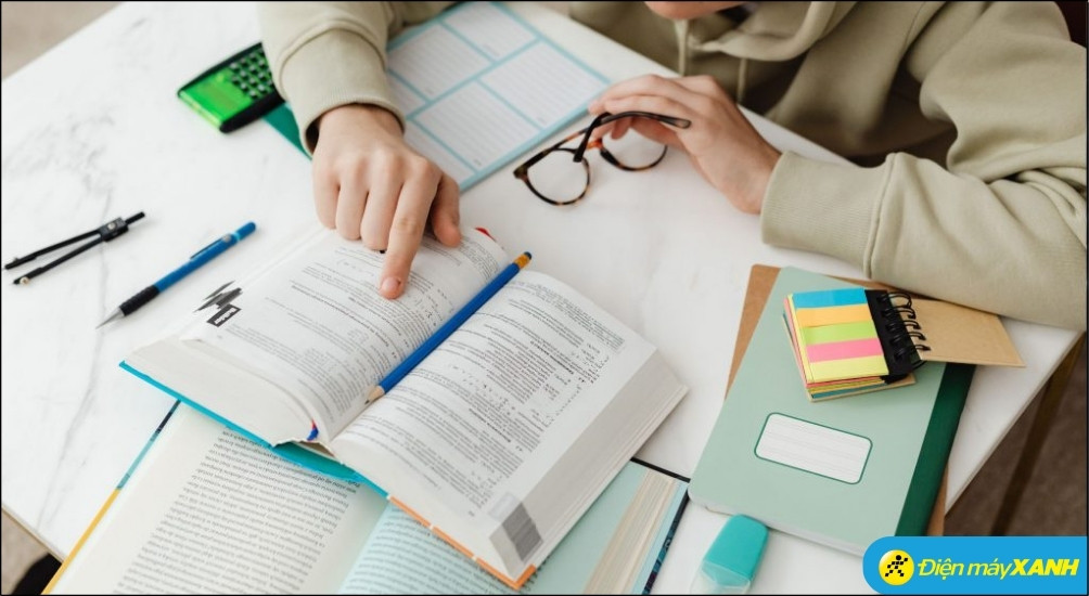 Trong năm cá nhân số 3, bạn nên ưu tiên việc học tập và trải nghiệm