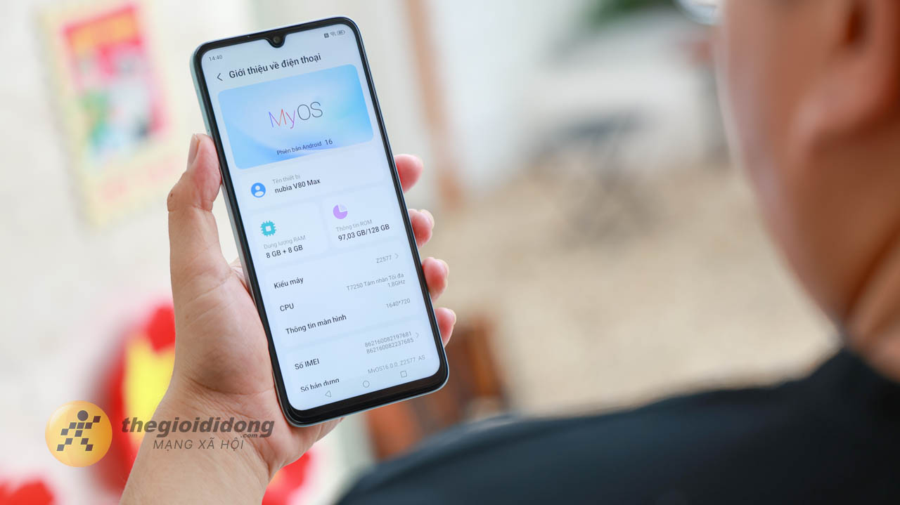Trên tay Nubia V80 Max: Thiết kế cụm camera 