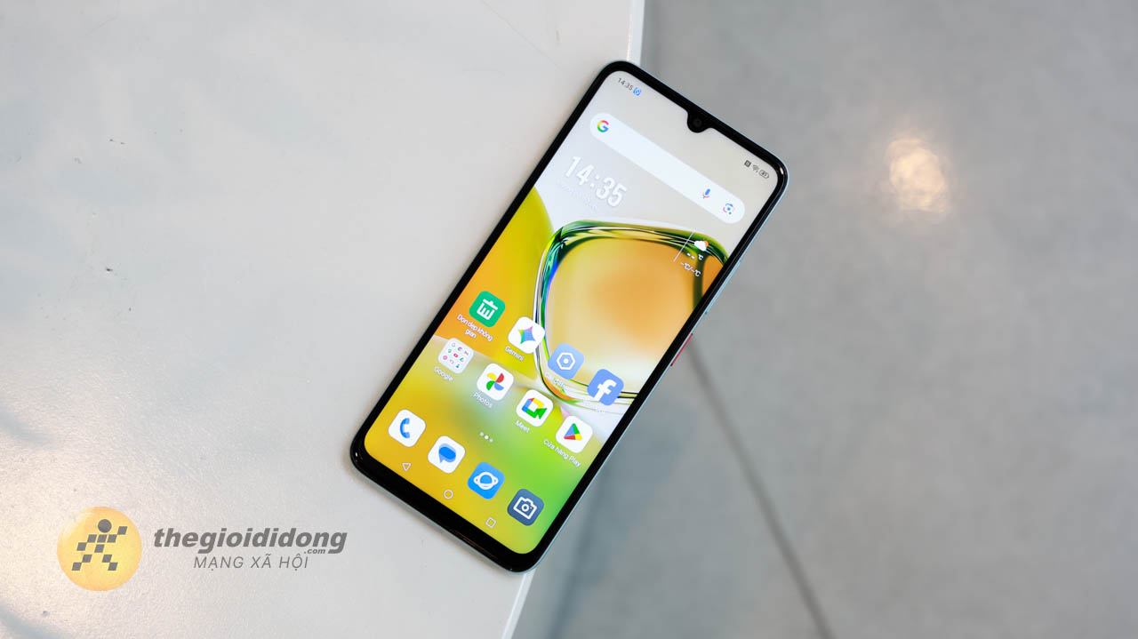 Trên tay Nubia V80 Max: Thiết kế cụm camera 