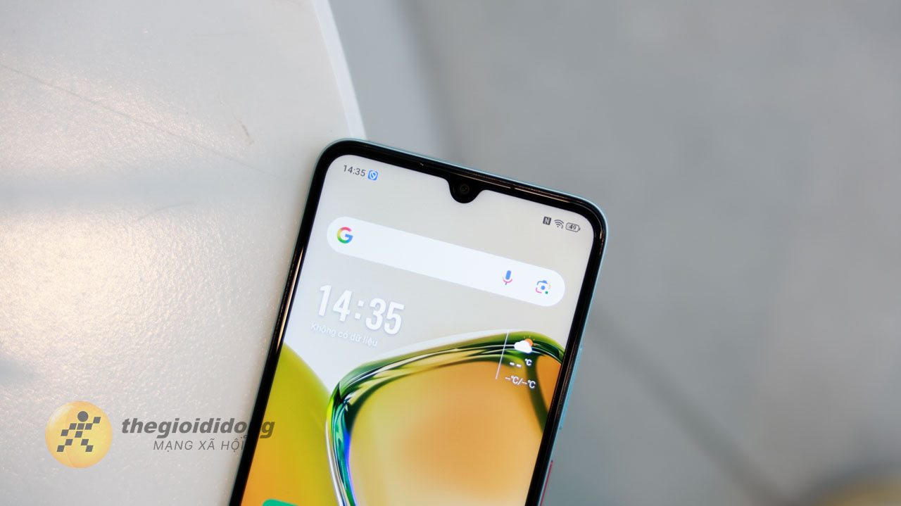 Trên tay Nubia V80 Max: Thiết kế cụm camera 