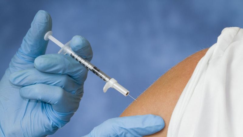 Tiêm vaccine đầy đủ là biện pháp phòng ngừa cảm hiệu quả Tiêm vaccine đầy đủ là biện pháp phòng ngừa cảm hiệu quả