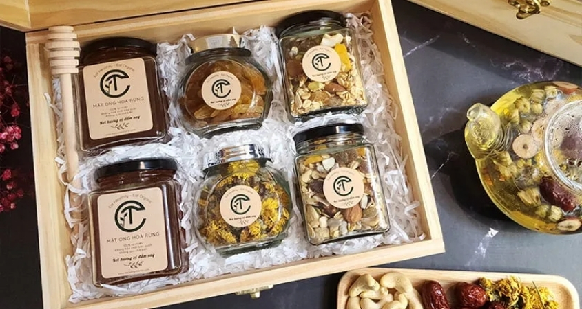 Tặng giỏ quà Tết làm quà tất niên Tặng giỏ quà Tết làm quà tất niên