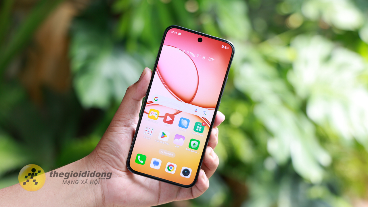 Trên Tay Realme 15T 5G: Thiết Kế Phẳng, Viên Pin 7.000 Mah, Màn Amoled Trên Tay Realme 15T 5G: Thiết Kế Phẳng, Viên Pin 7.000 Mah, Màn Amoled
