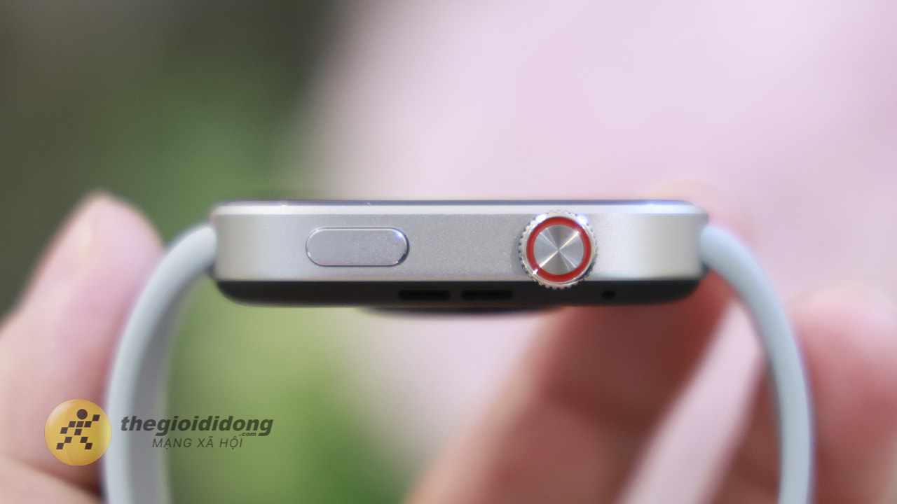 Trên tay Xiaomi Redmi Watch 6: Thiết kế hiện đại, màn hình lớn 2.02 inch, pin bền 24 ngày