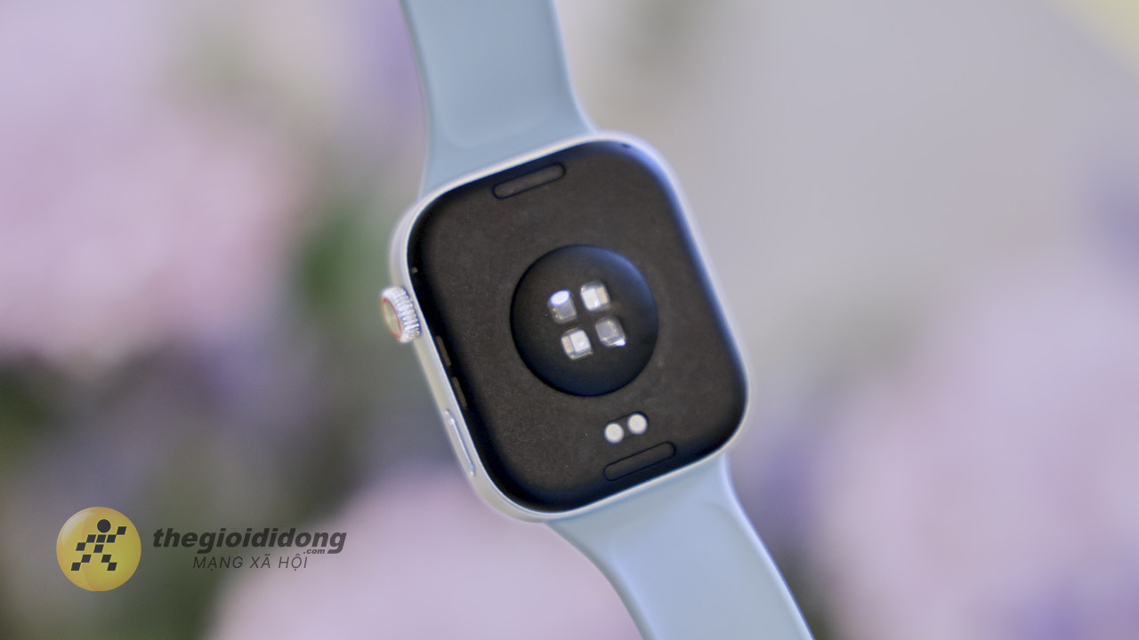 Trên tay Xiaomi Redmi Watch 6: Thiết kế hiện đại, màn hình lớn 2.02 inch, pin bền 24 ngày