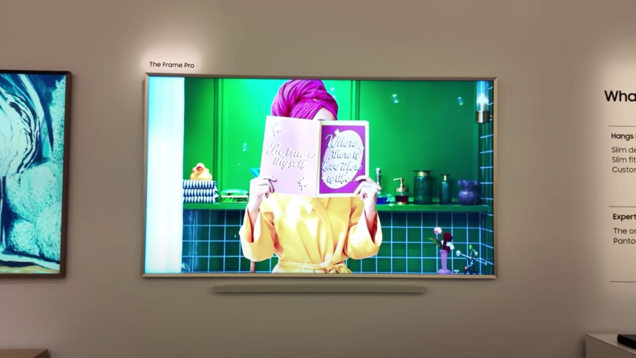 Samsung ra mắt The Frame Pro, giống tác phẩm nghệ thuật hơn là chiếc TV