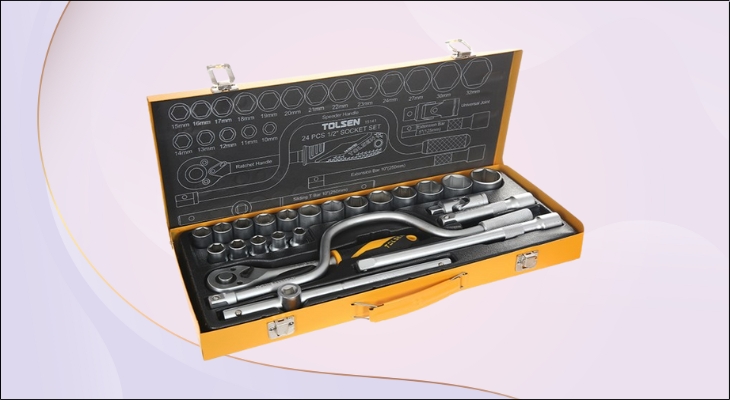 Bộ dụng cụ đa năng 24 món Tolsen 15141 bao gồm nhiều món cơ bản như cờ lê, kìm, tua vít các loại được sắp xếp gọn gàng
