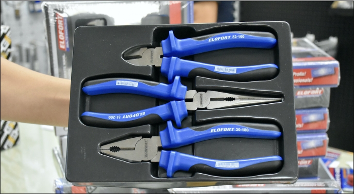 Kìm đa năng là một dụng cụ tiện lợi tích hợp nhiều chức năng chỉ trong một chiếc kìm duy nhất