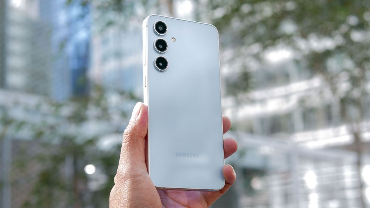 Galaxy S25 FE bị phát hiện trên Geekbench với nhiều thông tin quan trọng. Galaxy S25 FE bị phát hiện trên Geekbench với nhiều thông tin quan trọng.