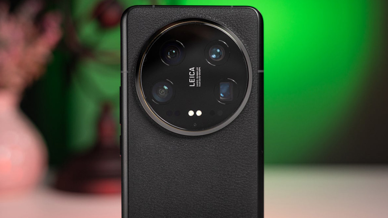 Xiaomi 15 Ultra có thể sẽ được trang bị camera chính với cảm biến 1 inch Xiaomi 15 Ultra có thể sẽ được trang bị camera chính với cảm biến 1 inch
