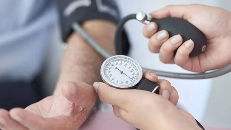 Cần nghiên cứu thêm để xác định mức độ ảnh hưởng của tinh dầu thông đỏ đối với huyết áp