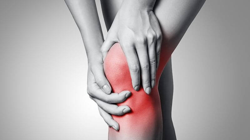 Có thể sử dụng tinh dầu thông đỏ để làm giảm cơn đau do viêm khớp