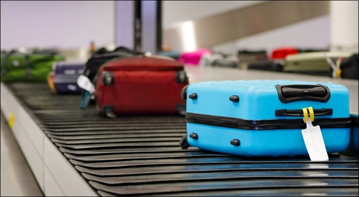 Nếu bạn quên mua hành lý ký gửi khi đặt vé trực tuyến, bạn hoàn toàn có thể gọi đến hotline để bổ sung dịch vụ này