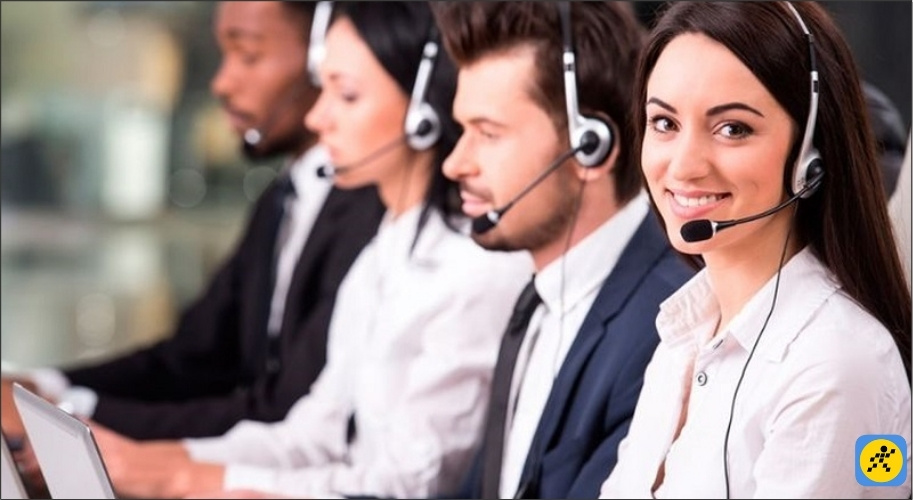 Để kết nối cùng tổng đài viên, bạn hãy nhấn phím 1 để chọn ngôn ngữ tiếng Việt, sau đó nhấn phím 0