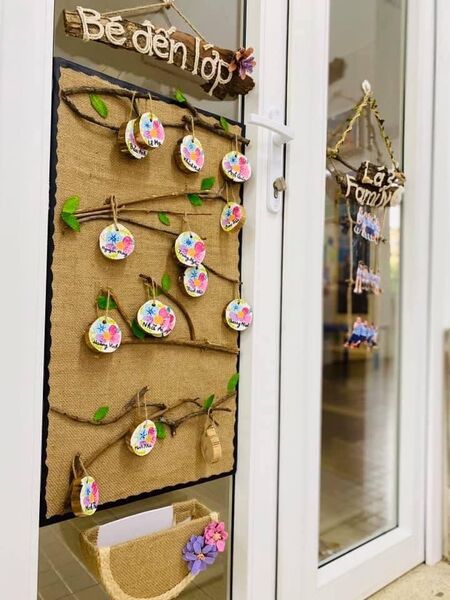 Trang trí cửa lớp mầm non 4