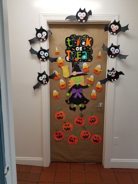 Trang trí cửa lớp mầm non chủ đề Halloween 2