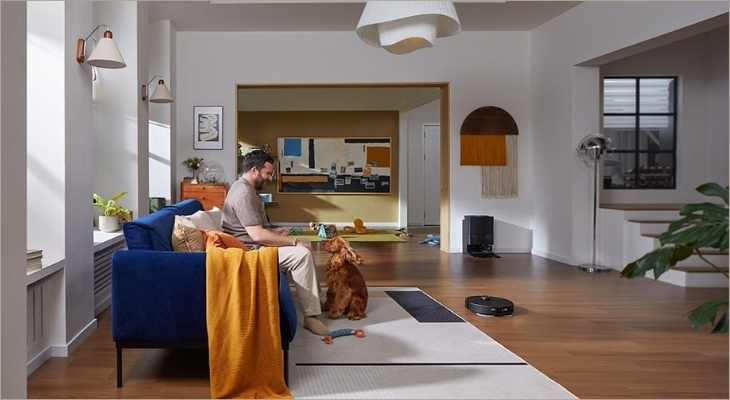 Vì lệnh được xử lý trực tiếp trên robot, tốc độ thực thi của trợ lý Rocky gần như tức thời