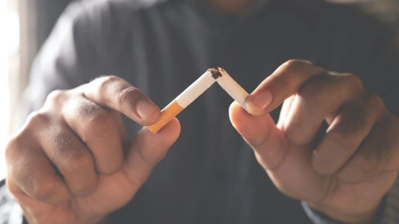 Không hút thuốc lá là biện pháp giúp phòng ngừa bệnh ung thư phổi di căn hạch