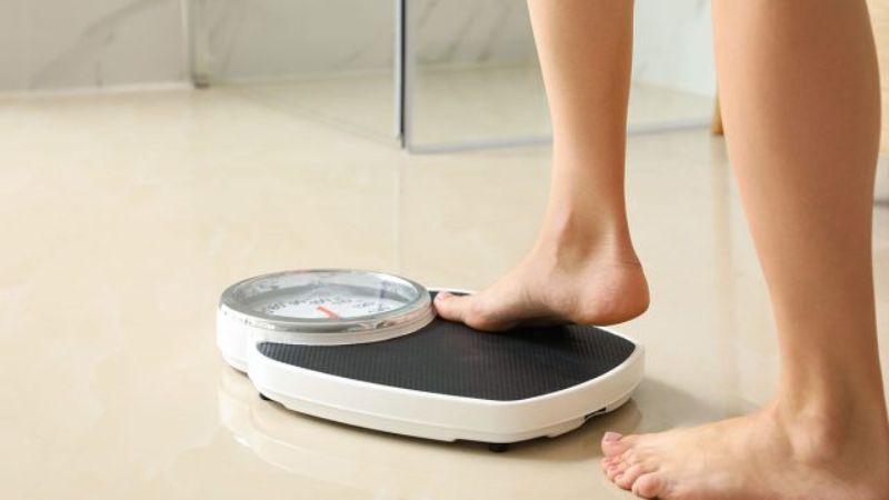 Uống lòng đỏ trứng gà ngâm mật ong có thể giúp hỗ trợ tăng cân