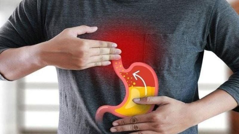 Trào ngược dạ dày thực quản có thể cải thiện nếu dùng lòng đỏ trứng gà ngâm mật ong
