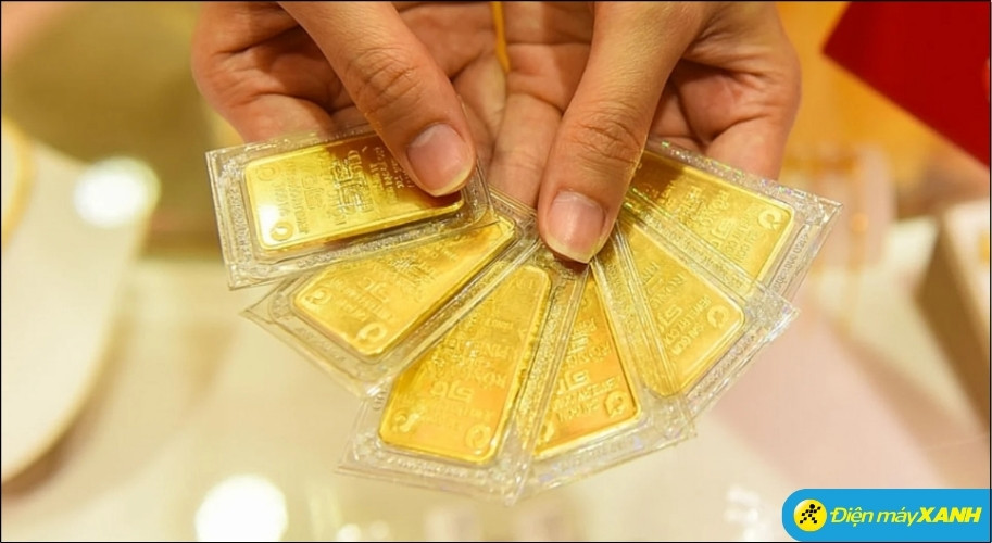 Vàng 24k chứa 99.99% vàng, còn vàng 18k chỉ chứa khoảng 75% vàng nguyên chất, phần còn lại là hợp kim Vàng 24k chứa 99.99% vàng, còn vàng 18k chỉ chứa khoảng 75% vàng nguyên chất, phần còn lại là hợp kim