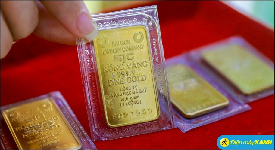 Giá vàng 24k luôn dẫn đầu thị trường vì đây là vàng ròng tinh khiết, không bị pha lẫn các kim loại rẻ tiền Giá vàng 24k luôn dẫn đầu thị trường vì đây là vàng ròng tinh khiết, không bị pha lẫn các kim loại rẻ tiền