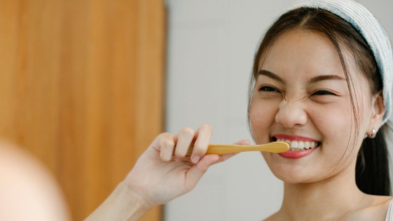 Đánh răng thường xuyên có thể giúp bảo vệ răng miệng và hạn chế nguy cơ bị bệnh Đánh răng thường xuyên có thể giúp bảo vệ răng miệng và hạn chế nguy cơ bị bệnh