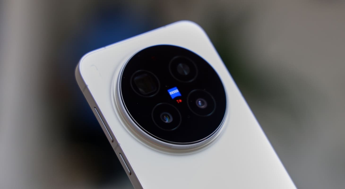 vivo X300 Ultra dự kiến sẽ có sự thay đổi nhỏ về thiết kế vivo X300 Ultra dự kiến sẽ có sự thay đổi nhỏ về thiết kế