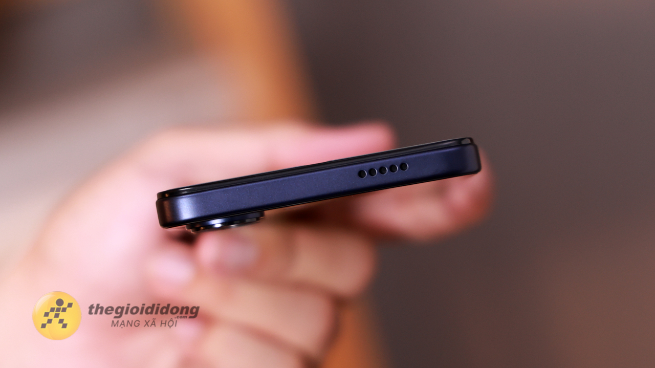 Trên tay vivo Y11d: Màn hình 1.200 nits, pin 6500 mAh và sạc nhanh 44W