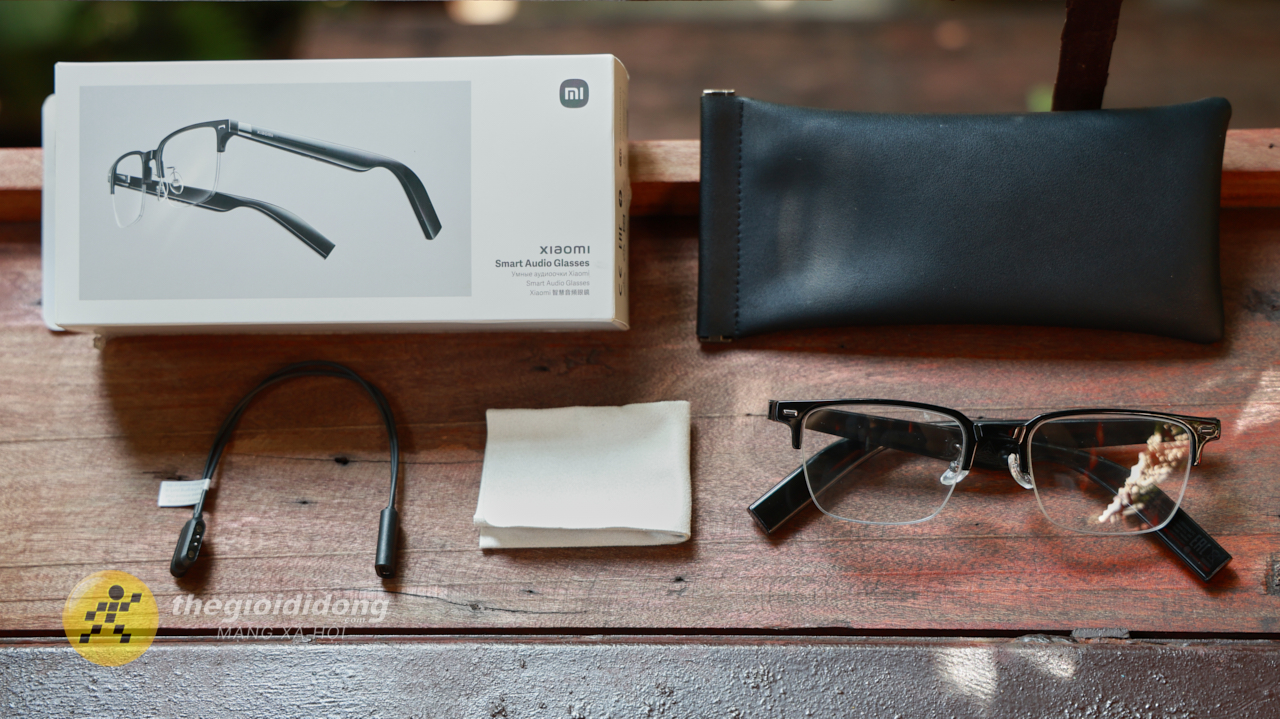 Trên Tay Xiaomi Smart Audio Glasses: Độc Lạ Nhưng Thiếu Thực Dụng Trên Tay Xiaomi Smart Audio Glasses: Độc Lạ Nhưng Thiếu Thực Dụng