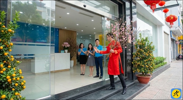 Nên chọn người có uy tín, được tập thể quý mến, hình ảnh tích cực, ăn mặc gọn gàng, tươi sáng và đúng giờ hẹn Nên chọn người có uy tín, được tập thể quý mến, hình ảnh tích cực, ăn mặc gọn gàng, tươi sáng và đúng giờ hẹn