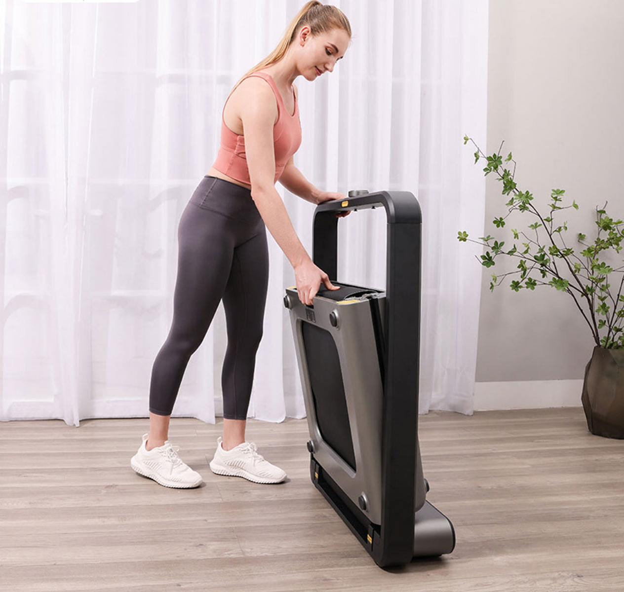 Máy chạy bộ KingSmith X21 TRX21F gấp gọn 90°, tiết kiệm không gian, dễ cất giữ và di chuyển tiện lợi Máy chạy bộ KingSmith X21 TRX21F gấp gọn 90°, tiết kiệm không gian, dễ cất giữ và di chuyển tiện lợi