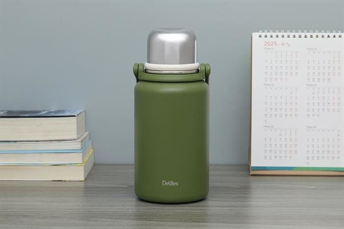 Bình giữ nhiệt Inox 900 ml Delites XB-22132 Xanh lá bằng Inox 304, ruột bình làm bằng Inox 316 bền bỉ, hạn chế ăn mòn, đảm bảo sức khỏe