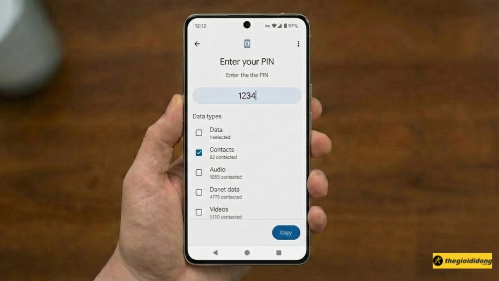 Nhập mã PIN đó vào điện thoại Android Nhập mã PIN đó vào điện thoại Android