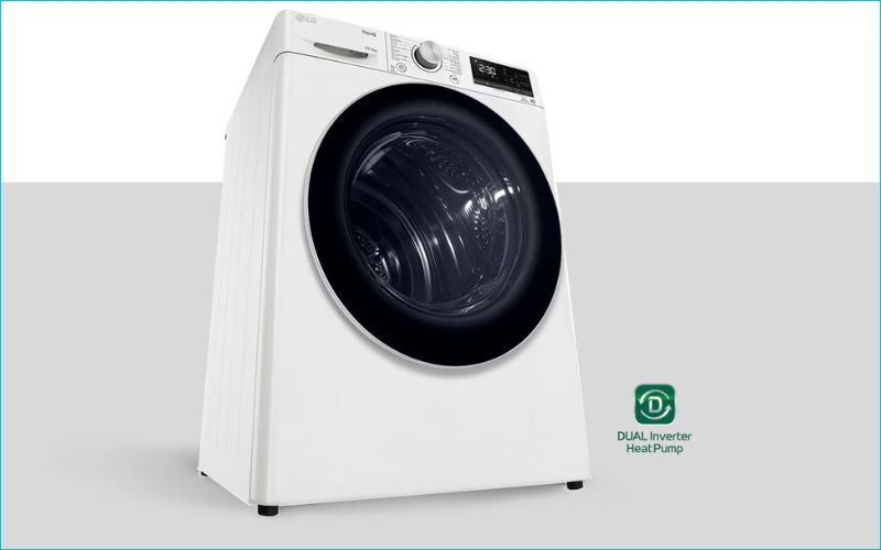 Máy sấy bơm nhiệt LG 10.5 kg DVHP50W trang bị công nghệ sấy Heat Pump giúp sấy khô nhanh chóng, tránh phai màu