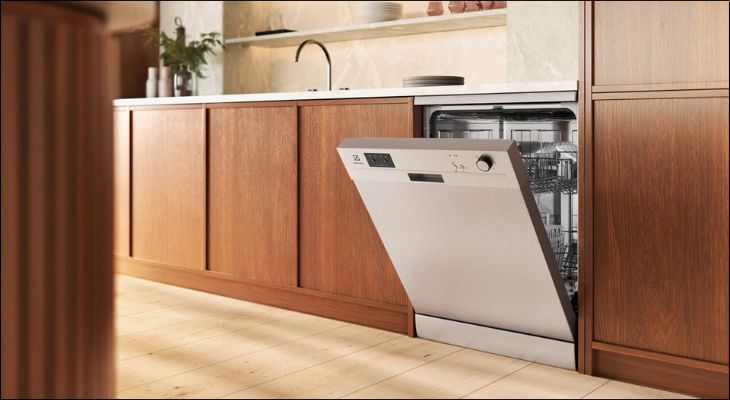 Máy rửa chén độc lập Electrolux EFF1360VSA với đa dạng chương trình đáp ứng nhu cầu rửa hằng ngày