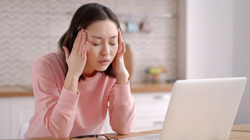 Khi bị mất nước, mức năng lượng trong cơ thể giảm mạnh và cảm thấy mệt mỏi