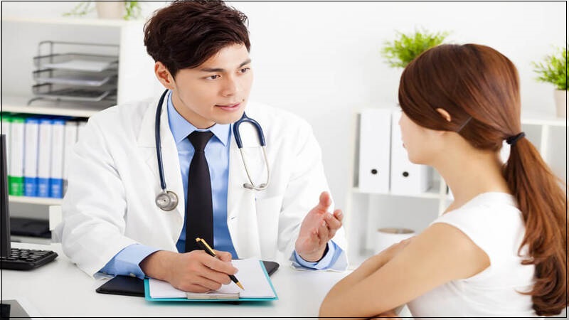 Bác sĩ chuyên khoa sẽ giúp chẩn đoán chính xác nguyên nhân gây đau đầu