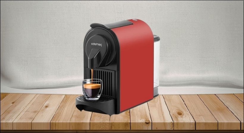 Máy pha cà phê Perfetto P9.BK màu đỏ sử dụng viên nén Nespresso, cho ra những ly cà phê thơm ngon, đậm đà