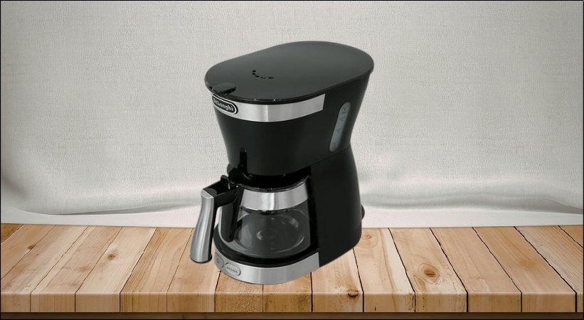 Máy pha cà phê Delonghi ICM12011.BK với công suất 750W cho khả năng chiết xuất ổn định từ cà phê bột xay thô cho hương vị thuần đậm