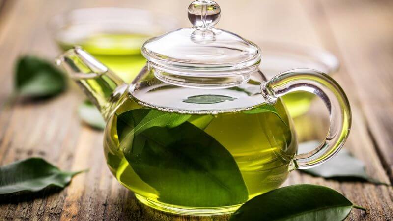 Uống trà xanh vào sáng sớm giúp cơ thể đốt cháy chất béo hiệu quả