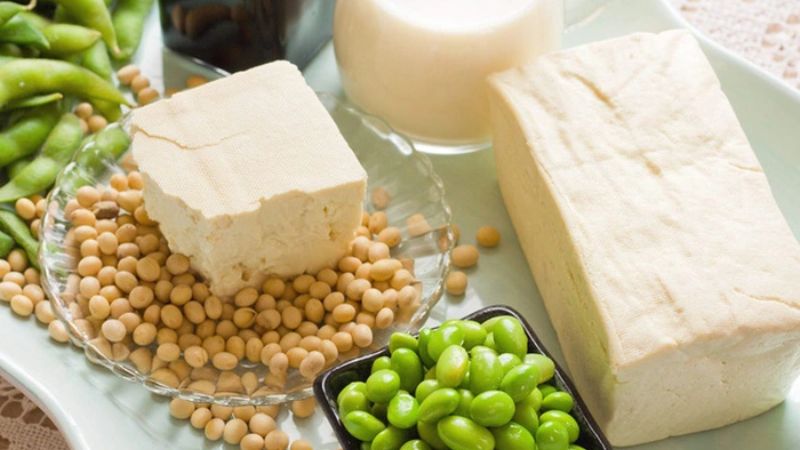 Đậu phụ là loại thực phẩm giàu protein được làm từ đậu nành