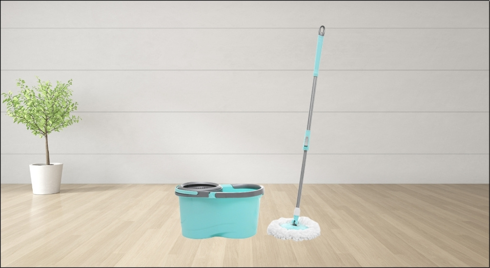 Bộ lau nhà 360 Hommy MH-X2 với bông lau bằng chất liệu Microfiber siêu thấm hút, không để lại vệt nước trên sàn khi lau