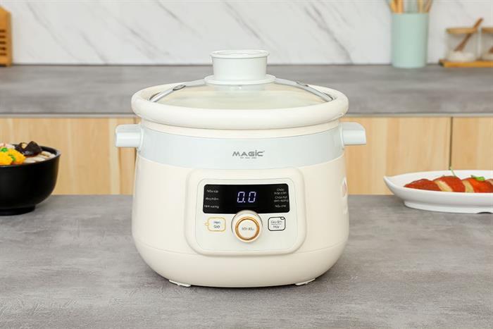 Nồi nấu chậm Magic 2 lít A-050 phù hợp nấu ăn gia đình nhỏ, đáp ứng nhu cầu chế biến đa dạng món ăn hằng ngày