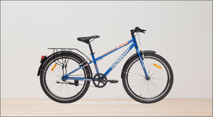 Xe đạp Thống Nhất MTB 24-03 được trang bị đầy đủ baga, chân chống và miếng phản quang