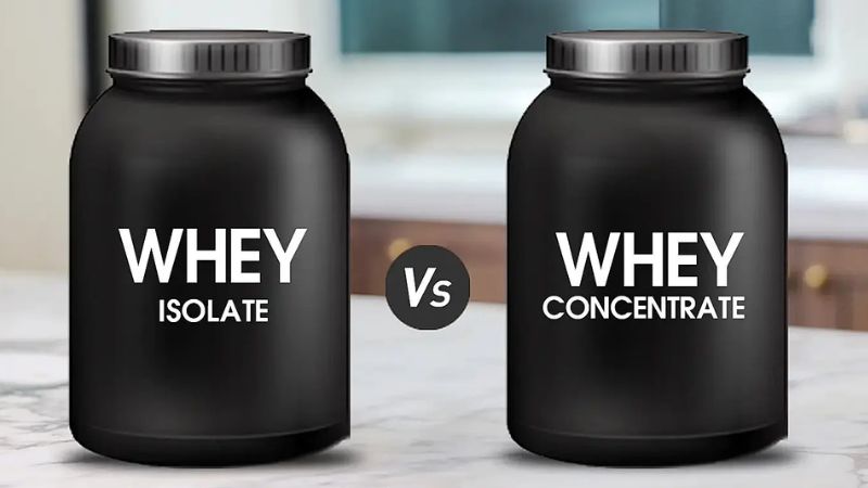 Whey concentrate vẫn giữ được một lượng nhỏ chất béo và carbohydrate