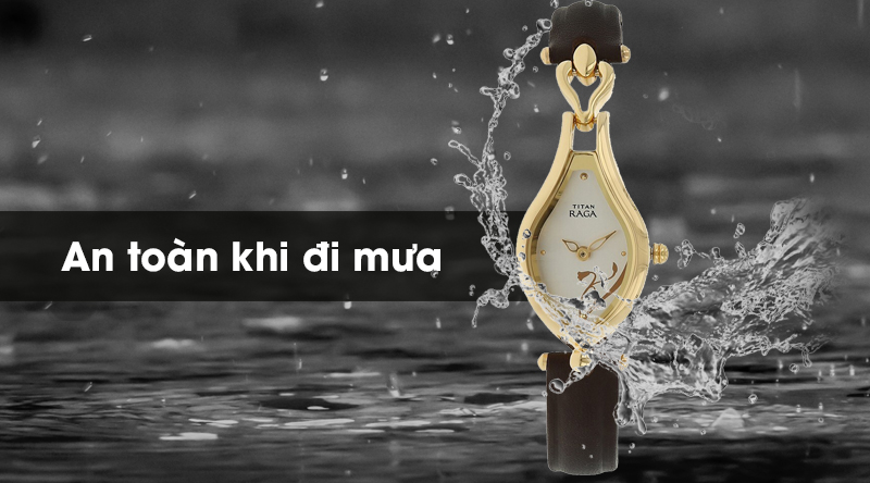 Đồng hồ TITAN 20 mm Nữ 2457YL01 có khả năng chống nước, an toàn khi đi mưa